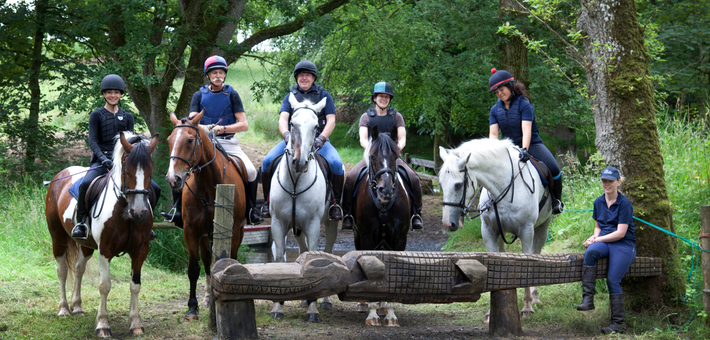 Apprendre à monter à cheval au château en Irlande - Caval&go