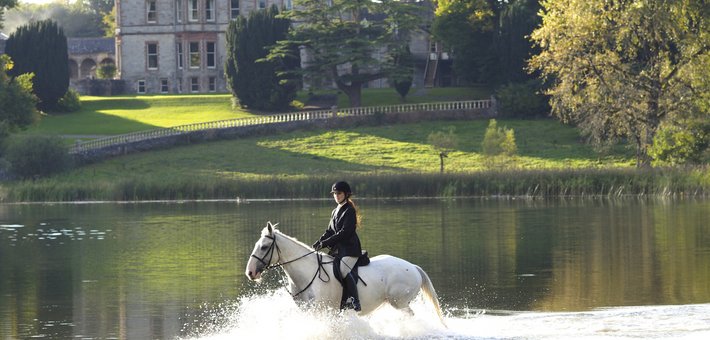 Apprendre à monter à cheval au château en Irlande - Caval&go