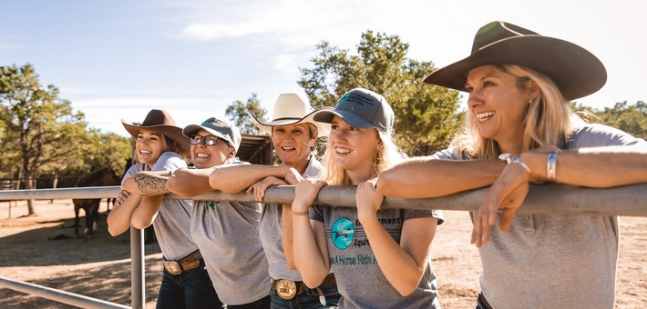 Randonnée équestre aux etats-unis chez les cow-girls du Nouveau-Mexique