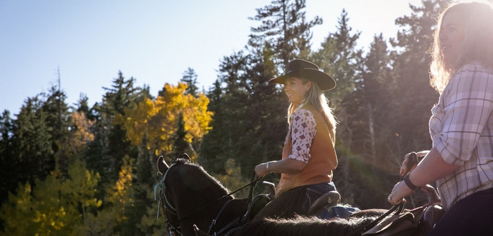 Randonnée équestre aux etats-unis chez les cow-girls du Nouveau-Mexique