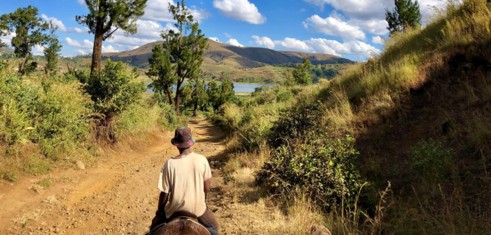 Expédition à travers le middle west malagasy et ses lacs volcaniques - Caval&go