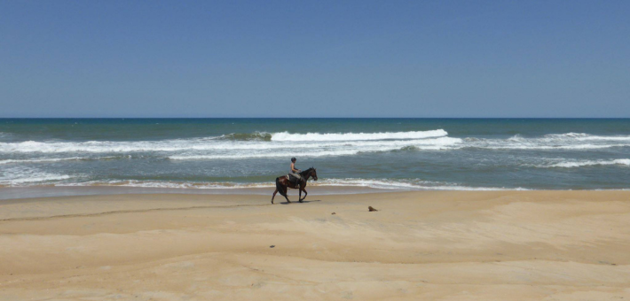 Expédition à travers le middle west malagasy et ses lacs volcaniques - Caval&go