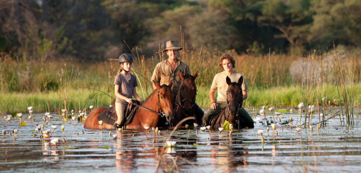 Safari à cheval autour du Cha Cha Metsi au Botswana - Caval&go