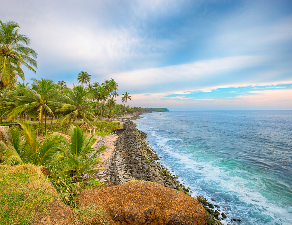 Séjour Yoga, méditation et cure ayurvédique en Inde au Kerala en bord de mer avec accompagnatrice française