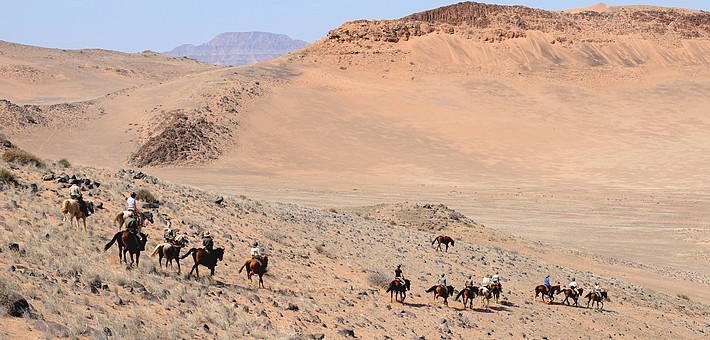 Randonnée à cheval en Namibie dans le Damaraland - Caval&go