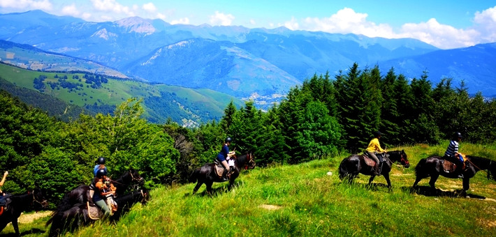 Séjour équestre ado "Chevauchée Pyrénéenne" - Caval&go 